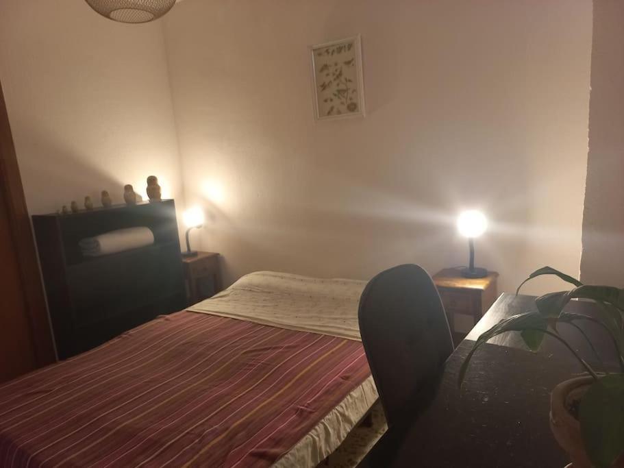 Apartament Piso La Plazuela Con Balcones